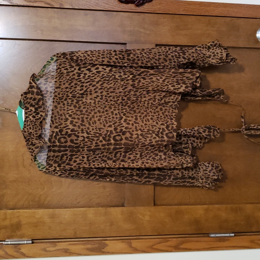 Leopard Print Ruffle Blouse - Picture 2 of 2